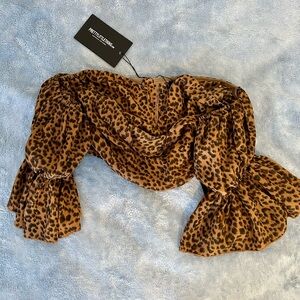 PrettyLittleThing Tan Leopard Print Crop Top